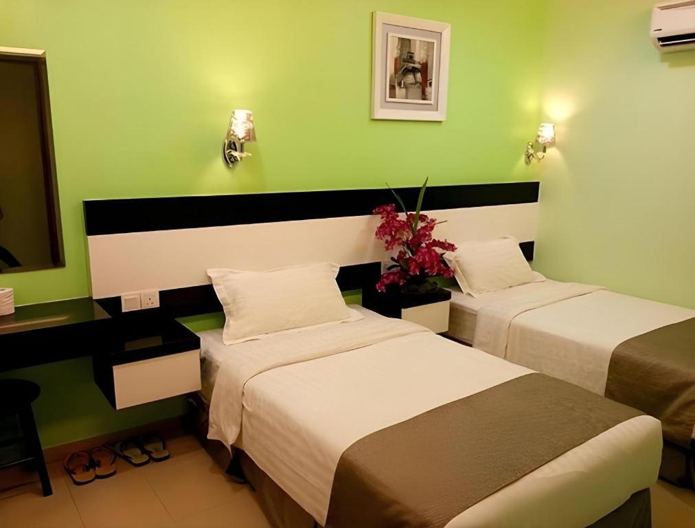 Hotel Star Moon Malacca Exterior photo